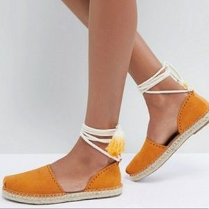 TOMS Katalina Lace Up Espadrille Sandals in Saffron 6.5 NWOT